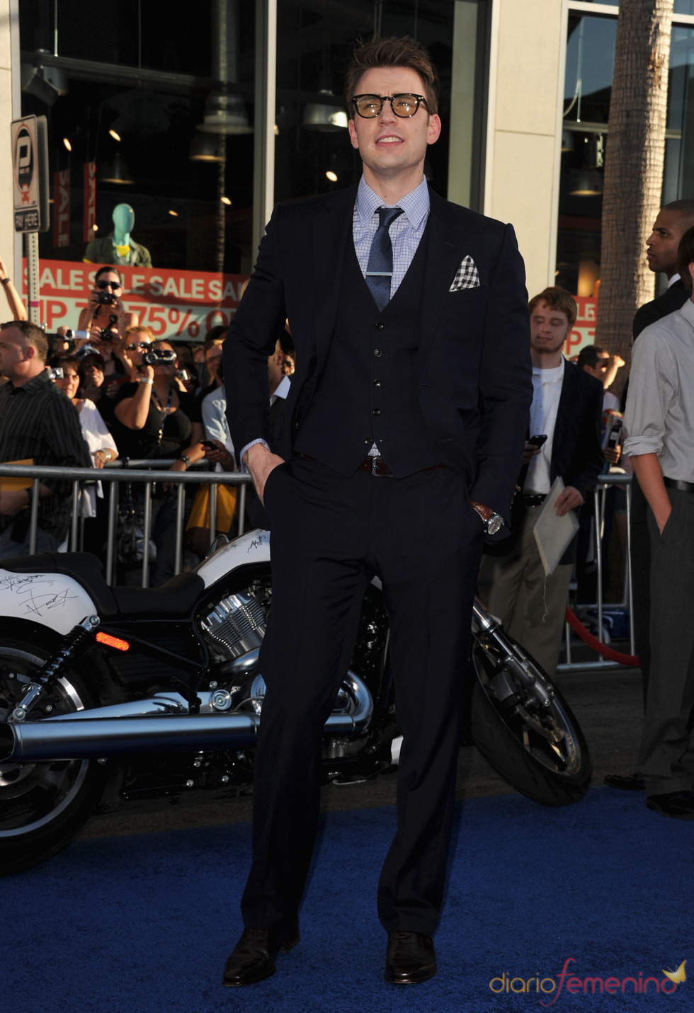 Chris Evans en el estreno de 'Capitán América: el primer vengador' en Los Ángeles