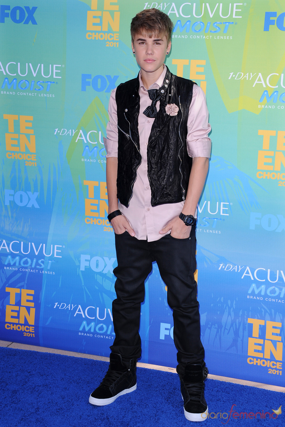 Justin Bieber en la alfombra azul de los Teen Choice Awards 2011