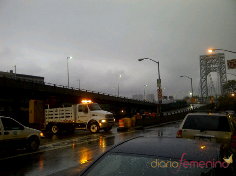 La isla de Manhattan aislada por el huracán Sandy