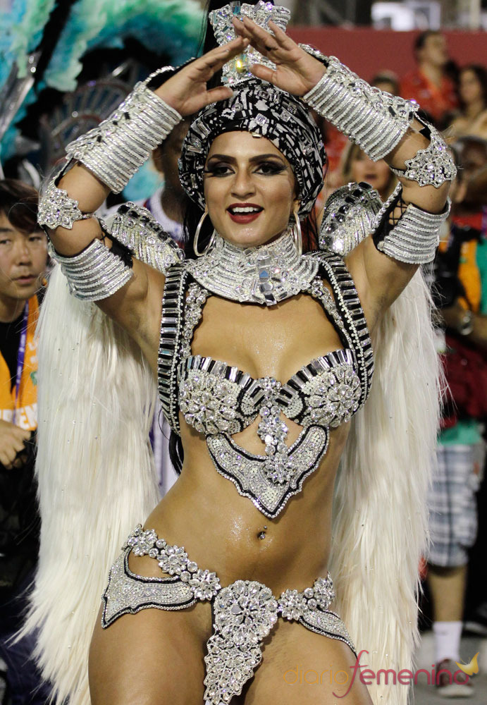 Arte Y Belleza En El Sambódromo Del Carnaval De Río De Janeiro 2013 