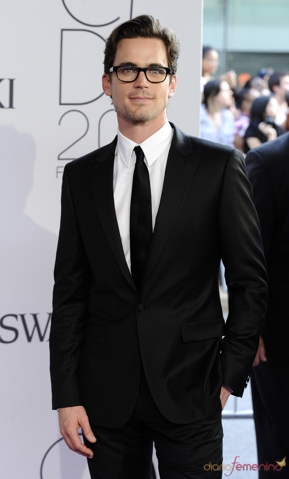 Matt Bomer con gafas de pasta en los premios de la moda CFDA de 2011