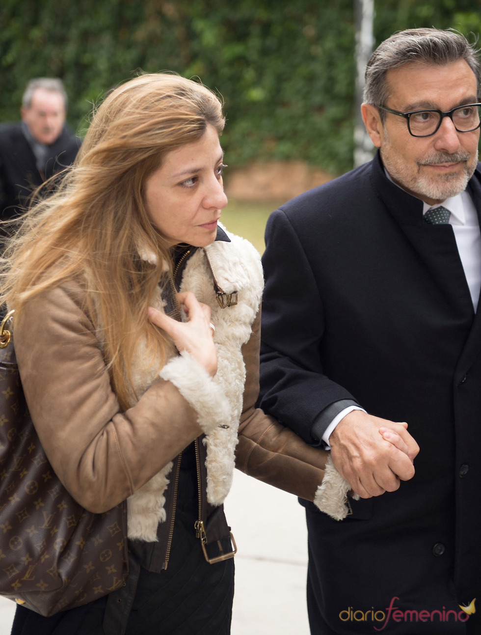 Reyes Monforte acude al entierro de Pepe Sancho