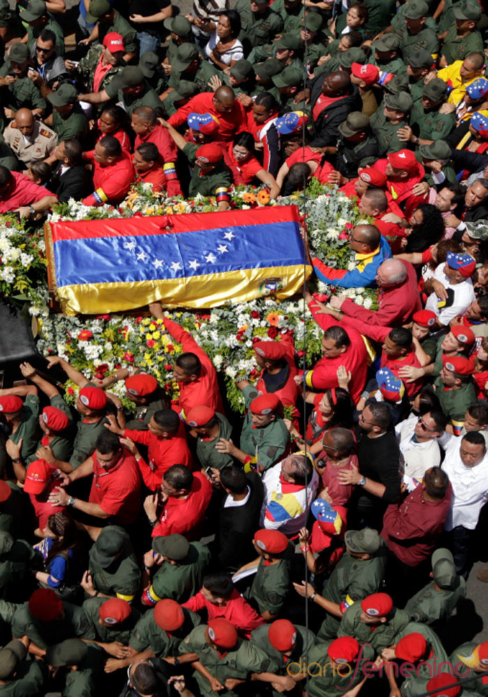 Funeral de Hugo Chávez: Venezuela, rota por la muerte de Chávez
