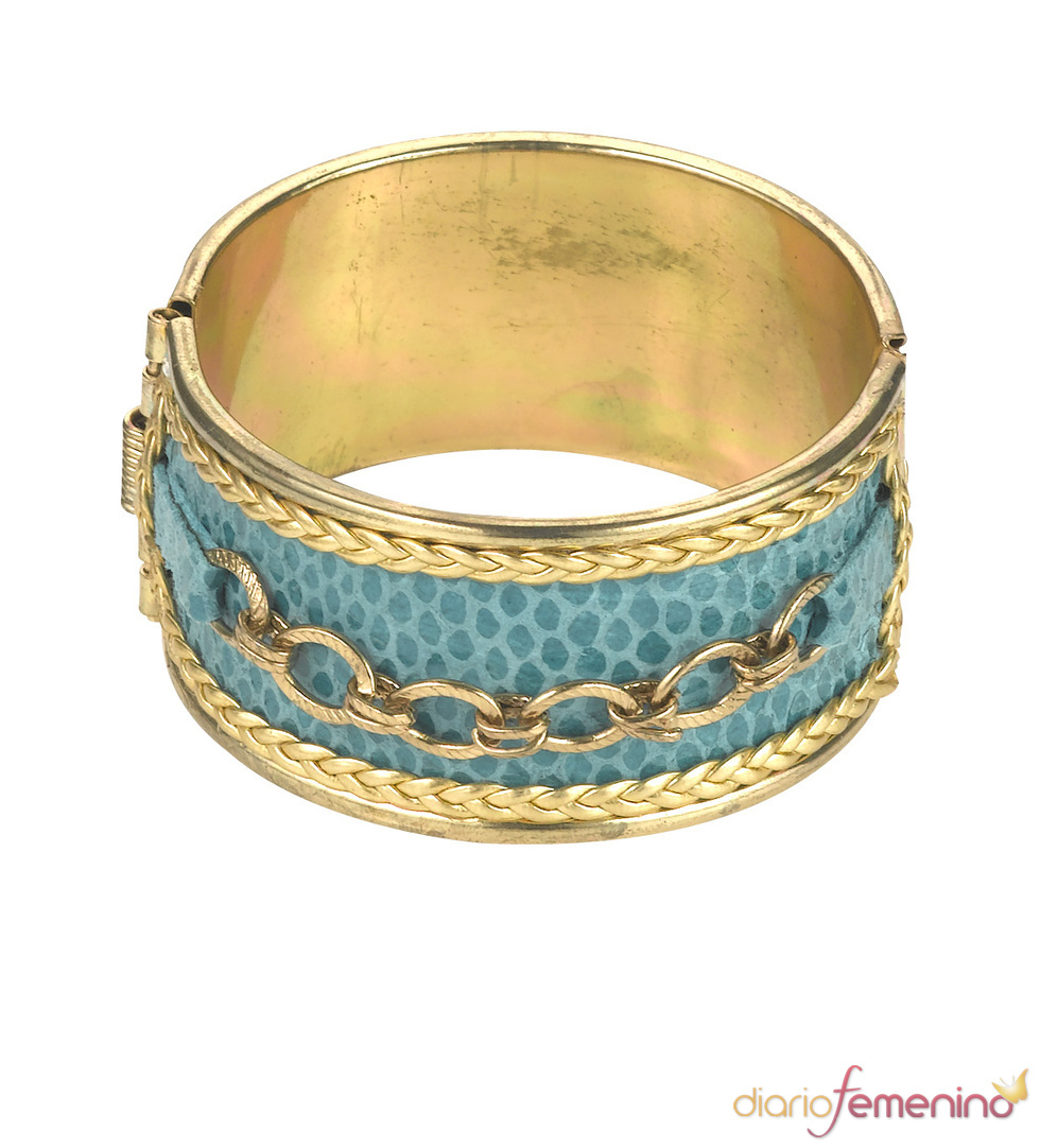 Pulsera dorada y verde hippie