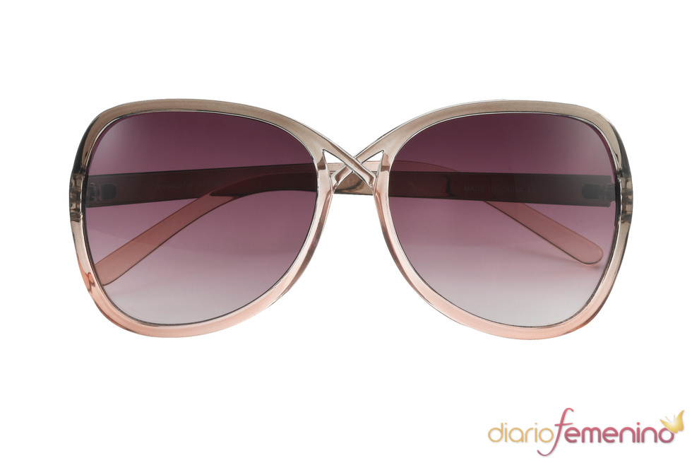 Gafas de sol hippies en tonos marrón