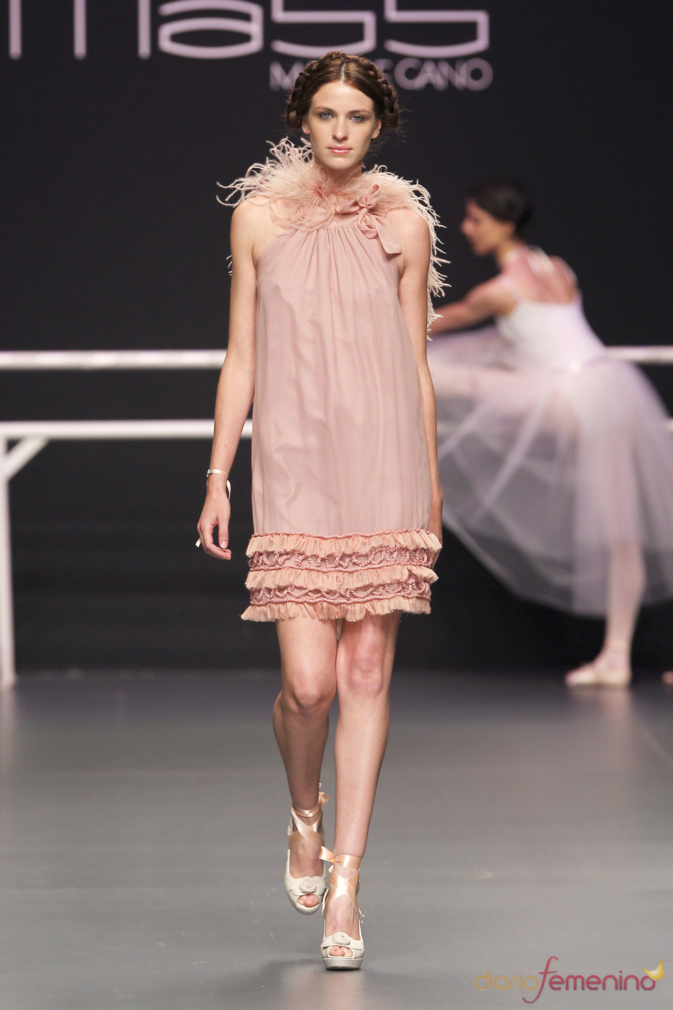 Matilde Cano presenta sus diseños en Cibeles Novias 2010