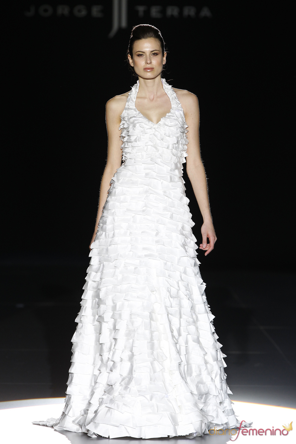 Diseños de Jorge Terra en Cibeles Novias 2010