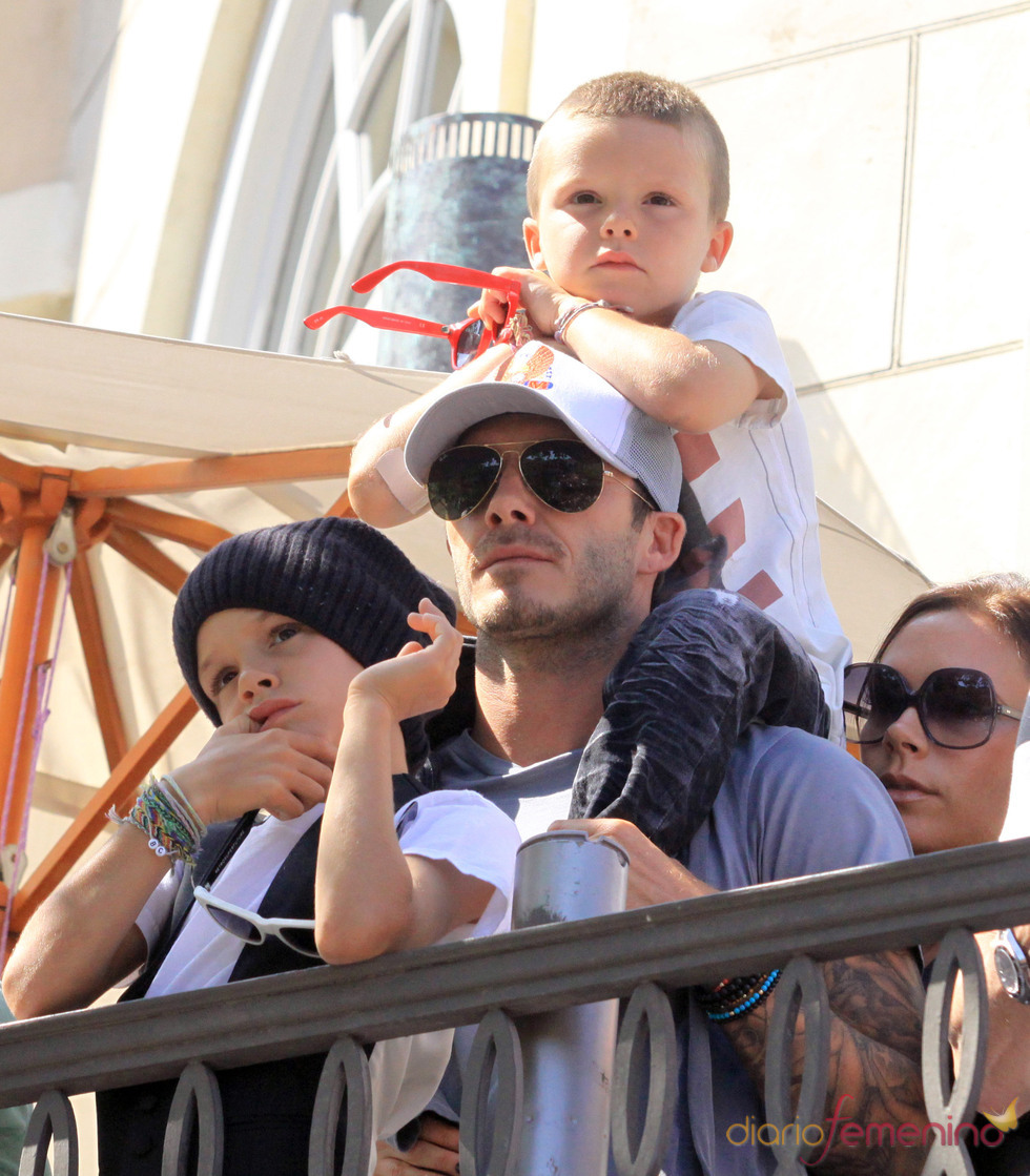 La familia Beckham en el concierto de Jonas brothers