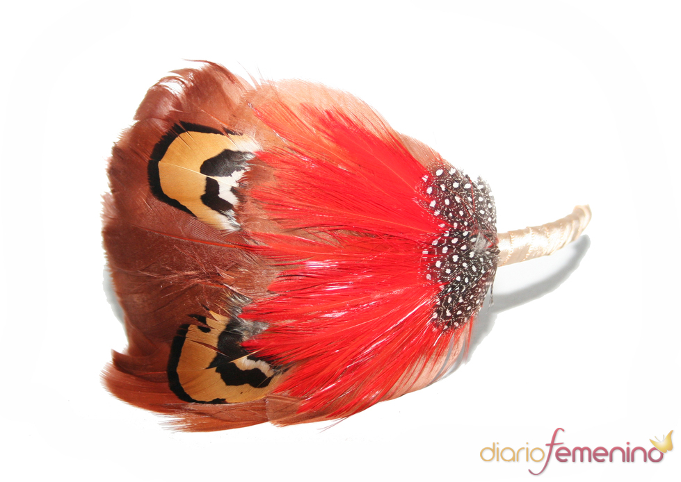 Diadema con plumas de Abataba