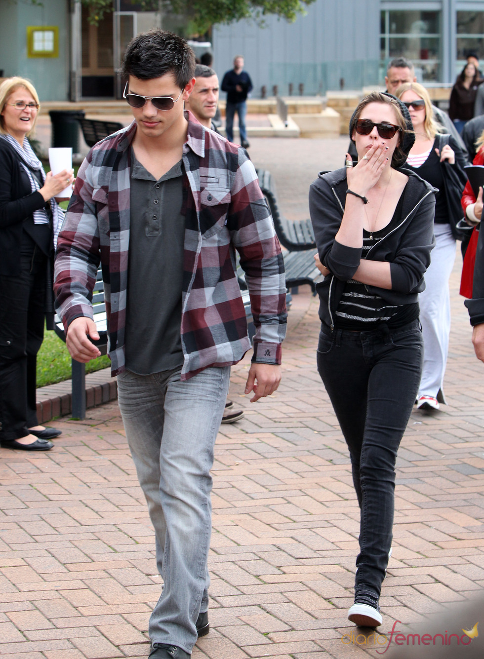 Kristen Stewart y Taylor Lautner, de paseo por Sidney