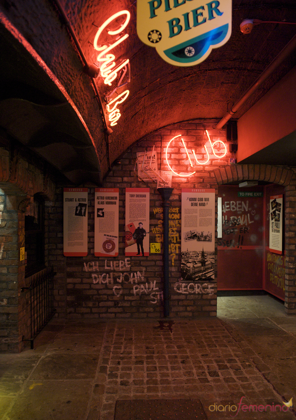 El museo Beatles Story de noche