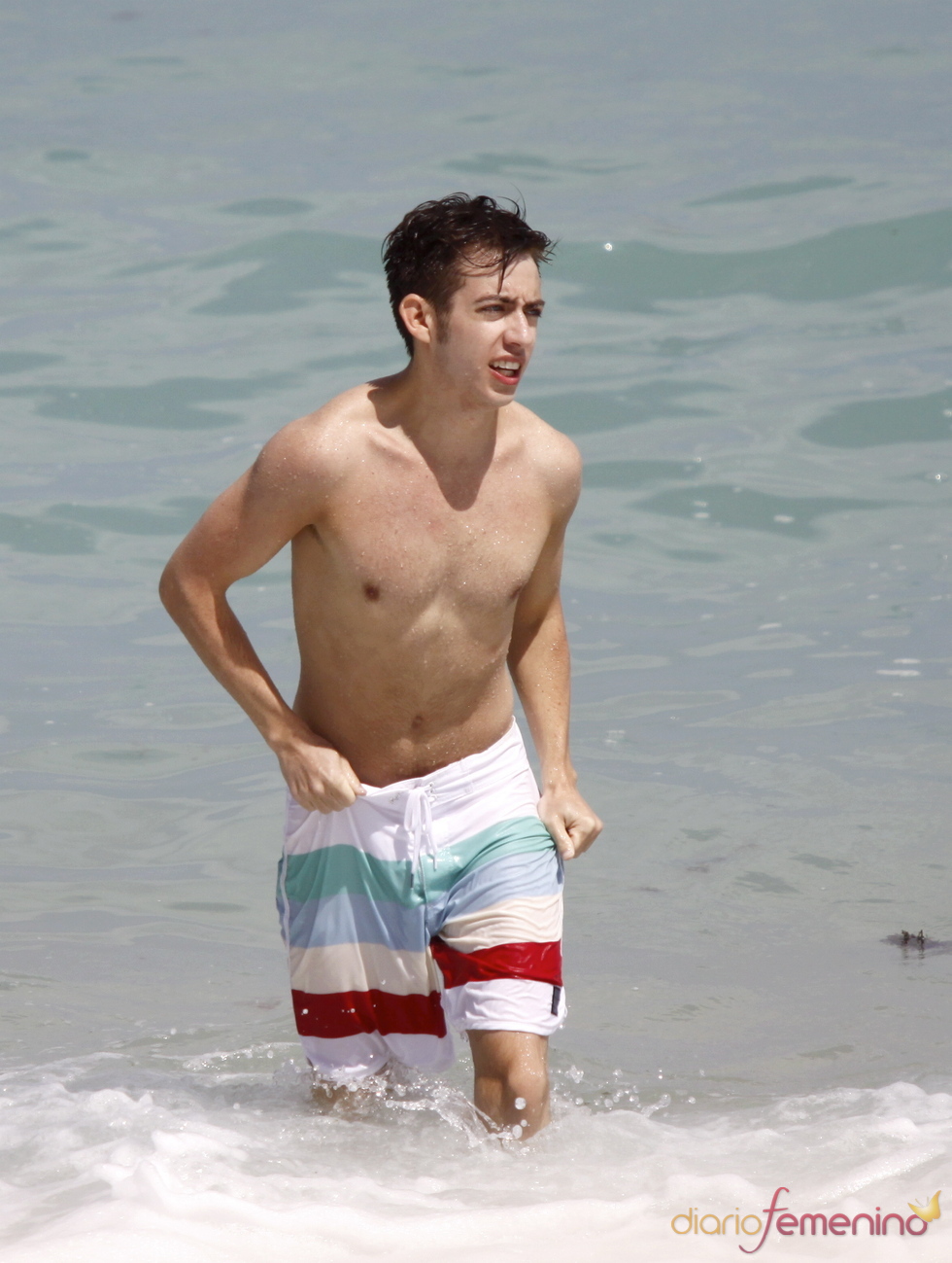 Kevin McHale, de 'Glee', en bañador