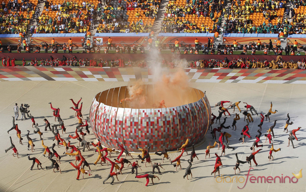 Magia y arte africana en la inaguración del Mundial 2010