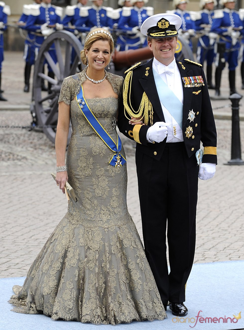 Máxima y Guillermo de Holanda en la boda de Victoria de Suecia