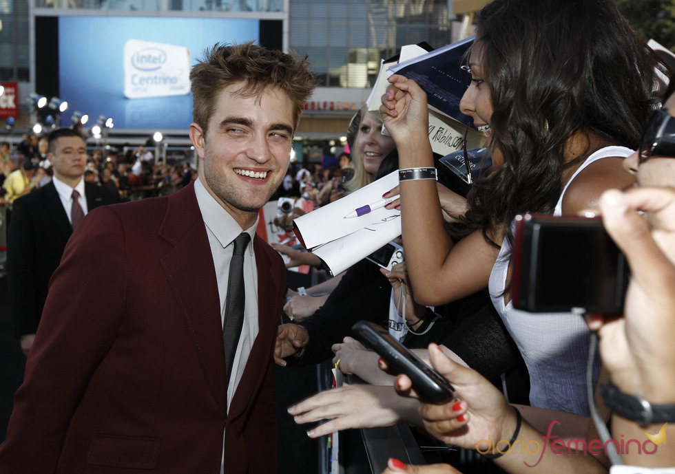 Robert Pattinson, con las fans en Los Ángeles
