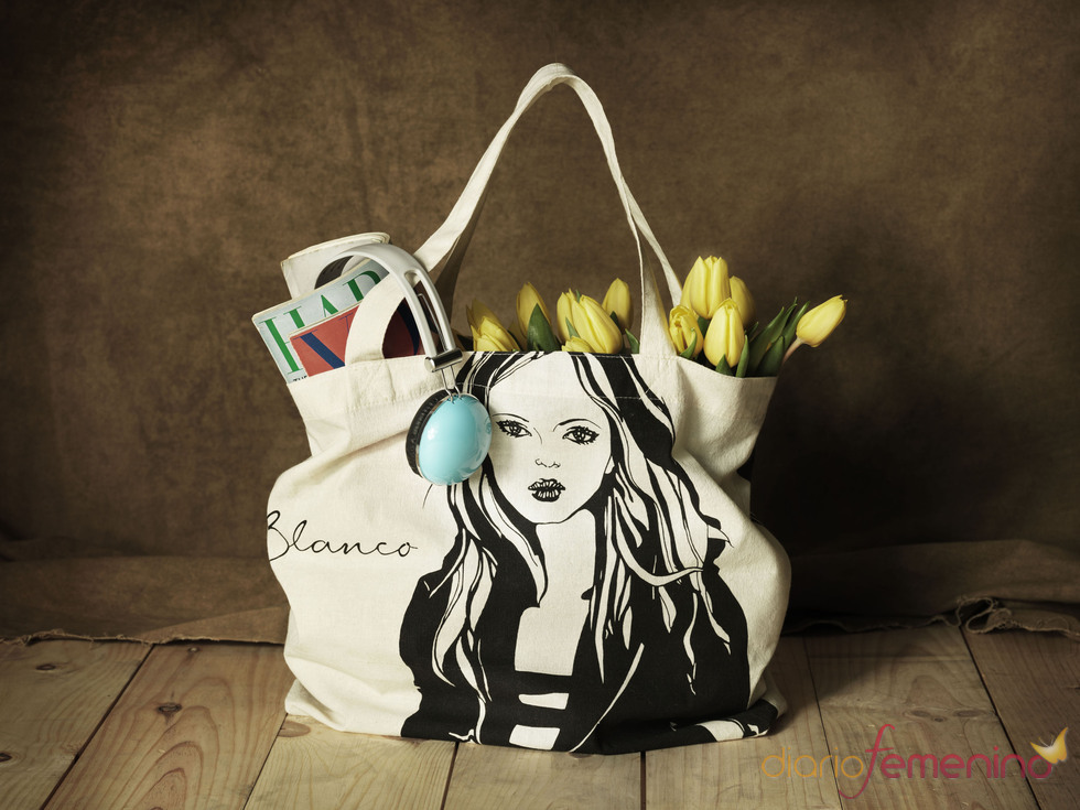 Bolsa con diseño de chica de Blanco