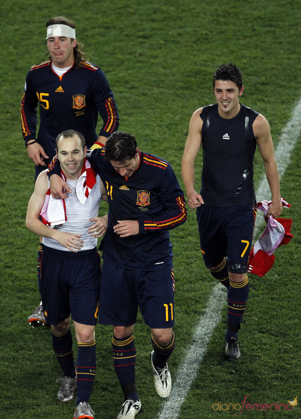 La Selección Española celebra llegar a las semifinales