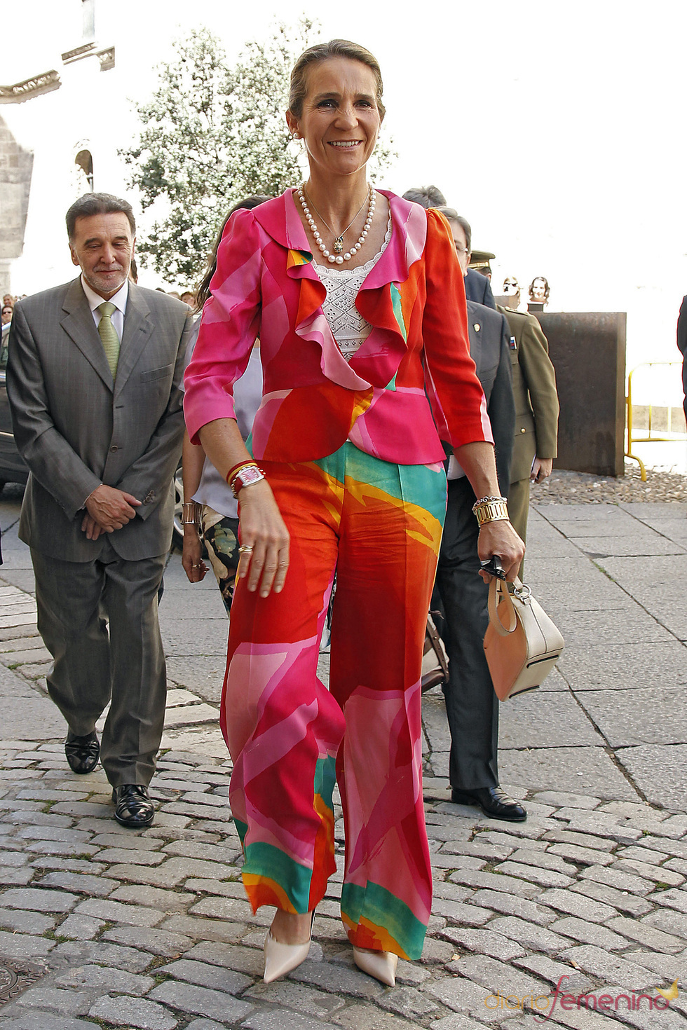 La infanta Elena con un look muy veraniego