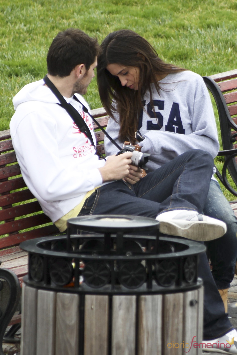 Iker Casillas y Sara Carbonero en un parque de San Francisco