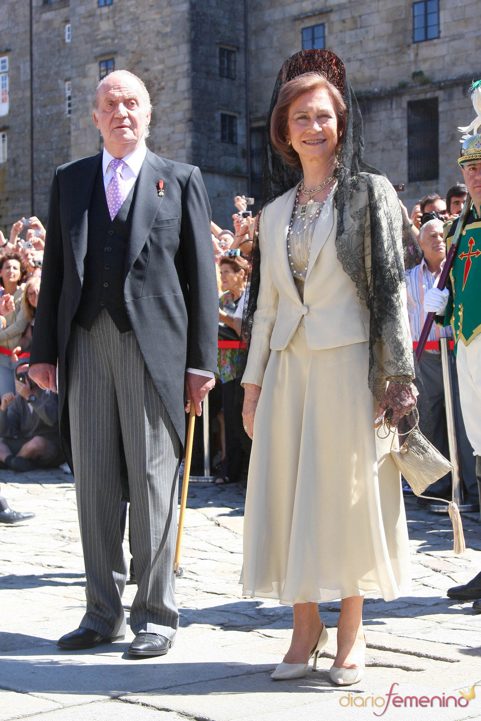 El Rey Juan Carlos I, inseparable de su baston