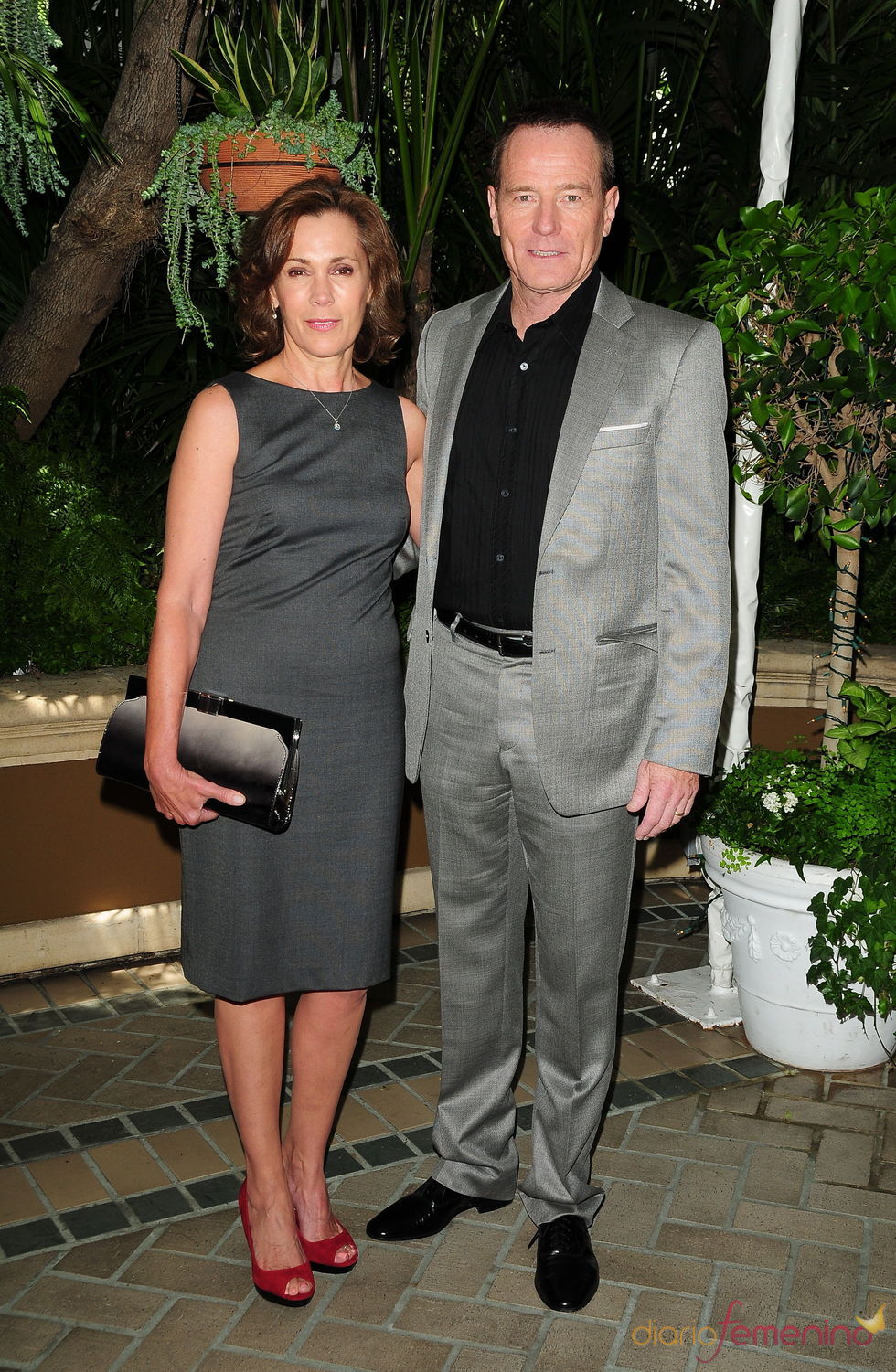 Bryan Cranston y su esposa en el almuerzo de la HFPA