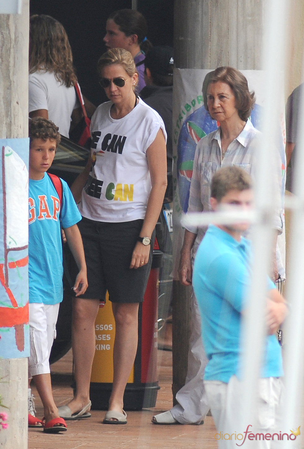 Doña Sofía con su hija y nietos en Palma de Mallorca