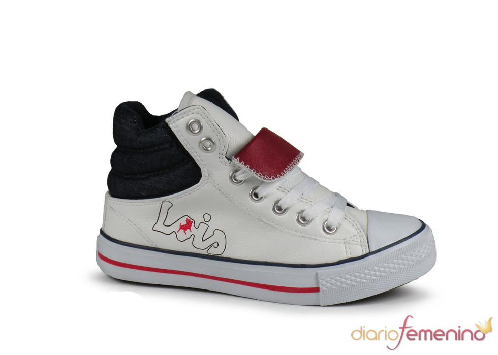 Deportiva de bota blanca de Lois