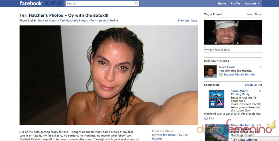 Teri Hatcher recién salida de la ducha