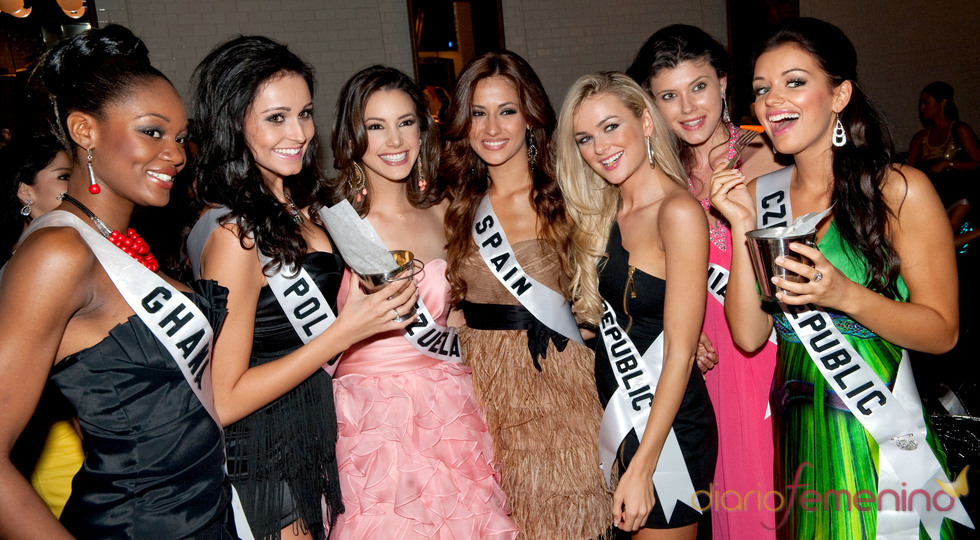 Adriana Reveron en el concurso Miss Universo 2010