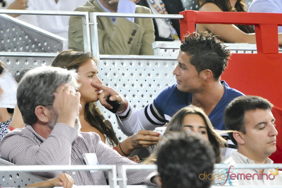Gesto cariñoso de Cristiano Ronaldo a Irina Shayk