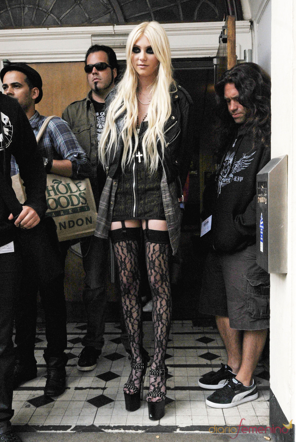 Taylor Momsen con look gótico