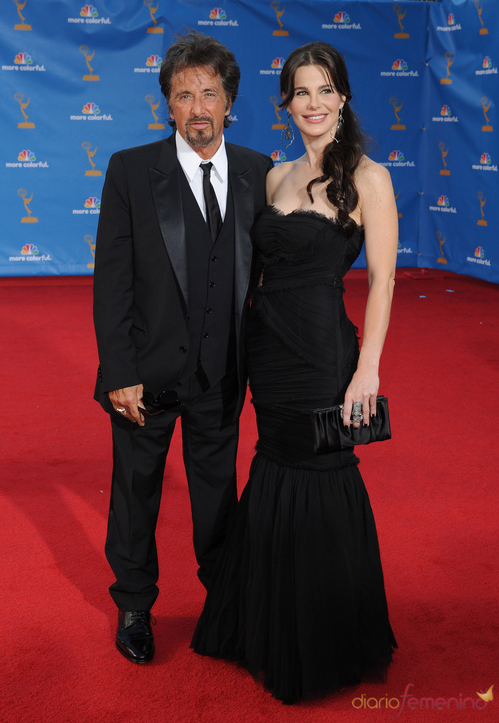 Al Pacino y Lucila Sola en la alfombra roja de los premios Emmy 2010. 