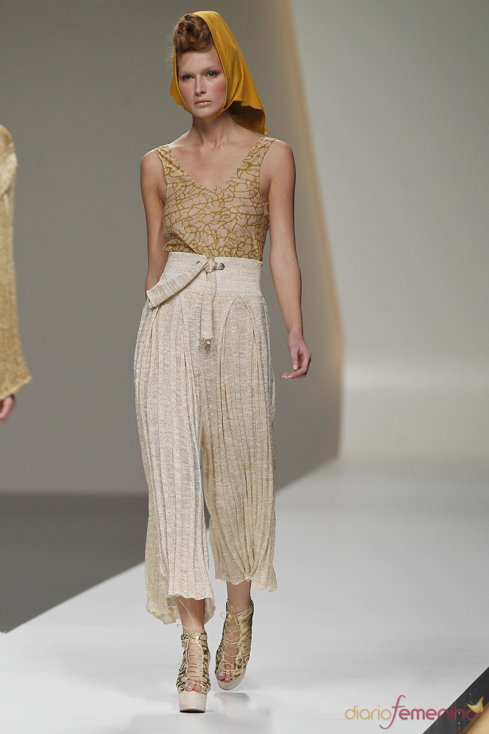 Modelo de Cati Serra para la primavera de 2011
