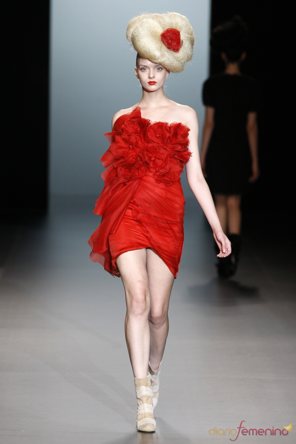 El rojo en la propuesta de Elisa Palomino para la moda primavera verano 2011