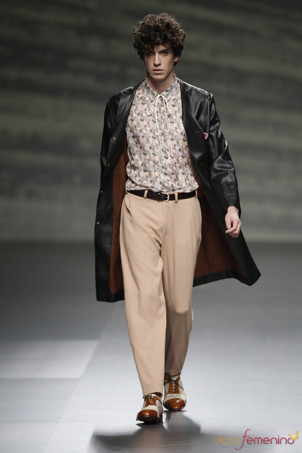 El hombre ideado por Martin Lamothe apuesta por los tonos pastel en la Madrid Fashion Week