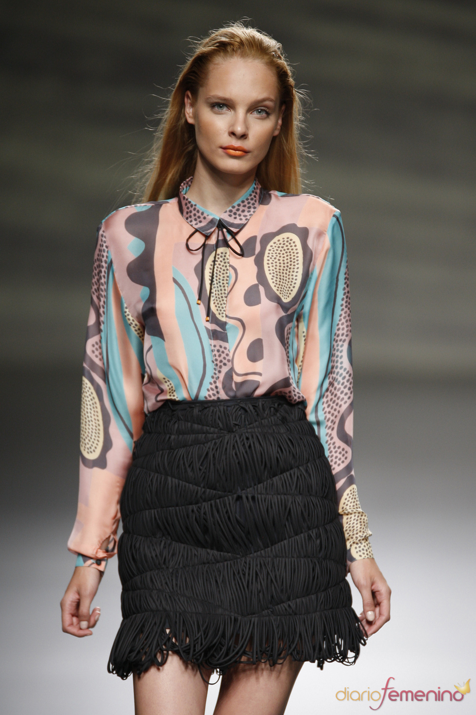 Ampliso estampados combinan con originales faldas en la Madrid Fashion Week