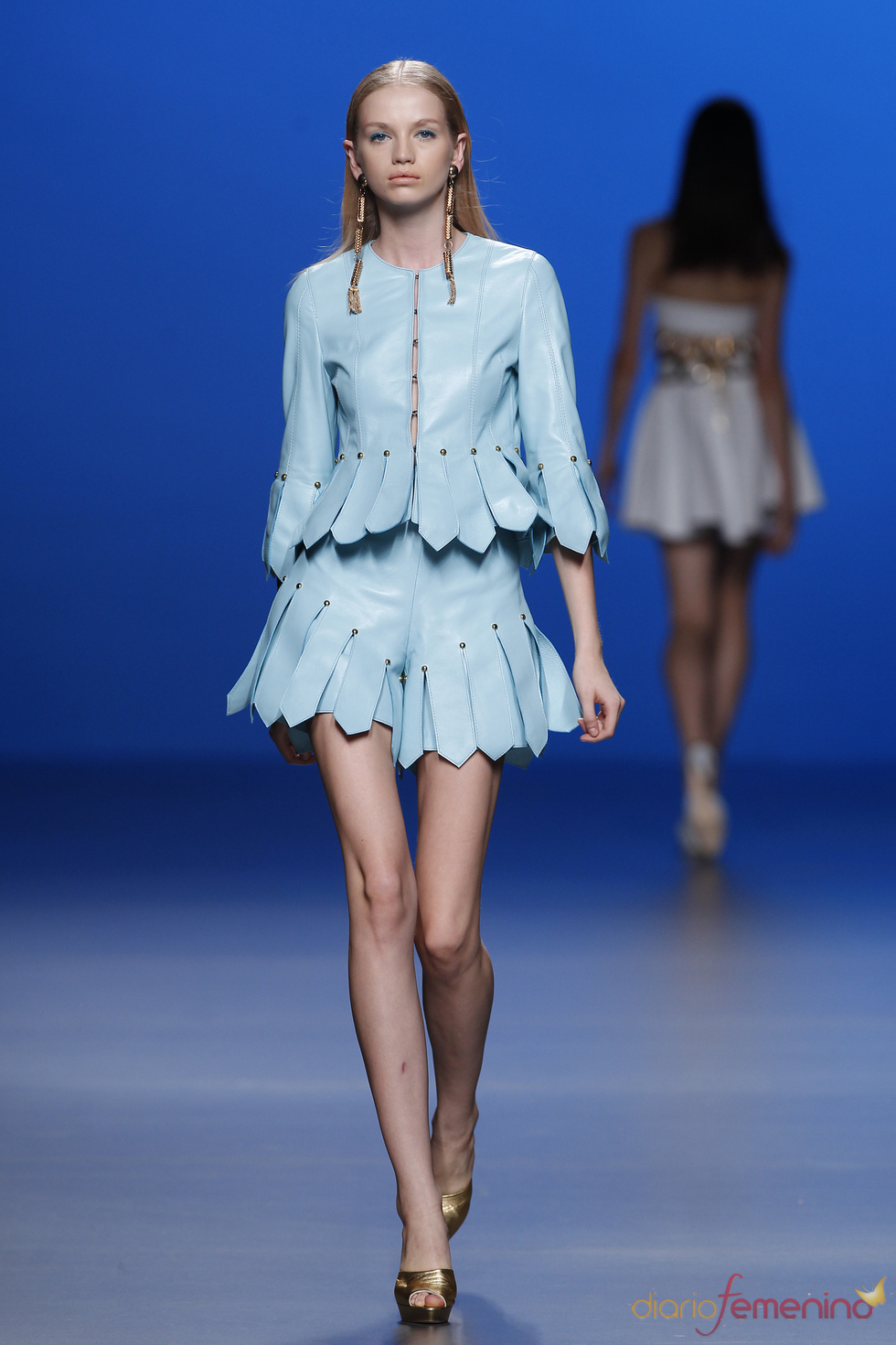 Traje de chaqueta con short de María Escoté en la Madrid Fashion Week