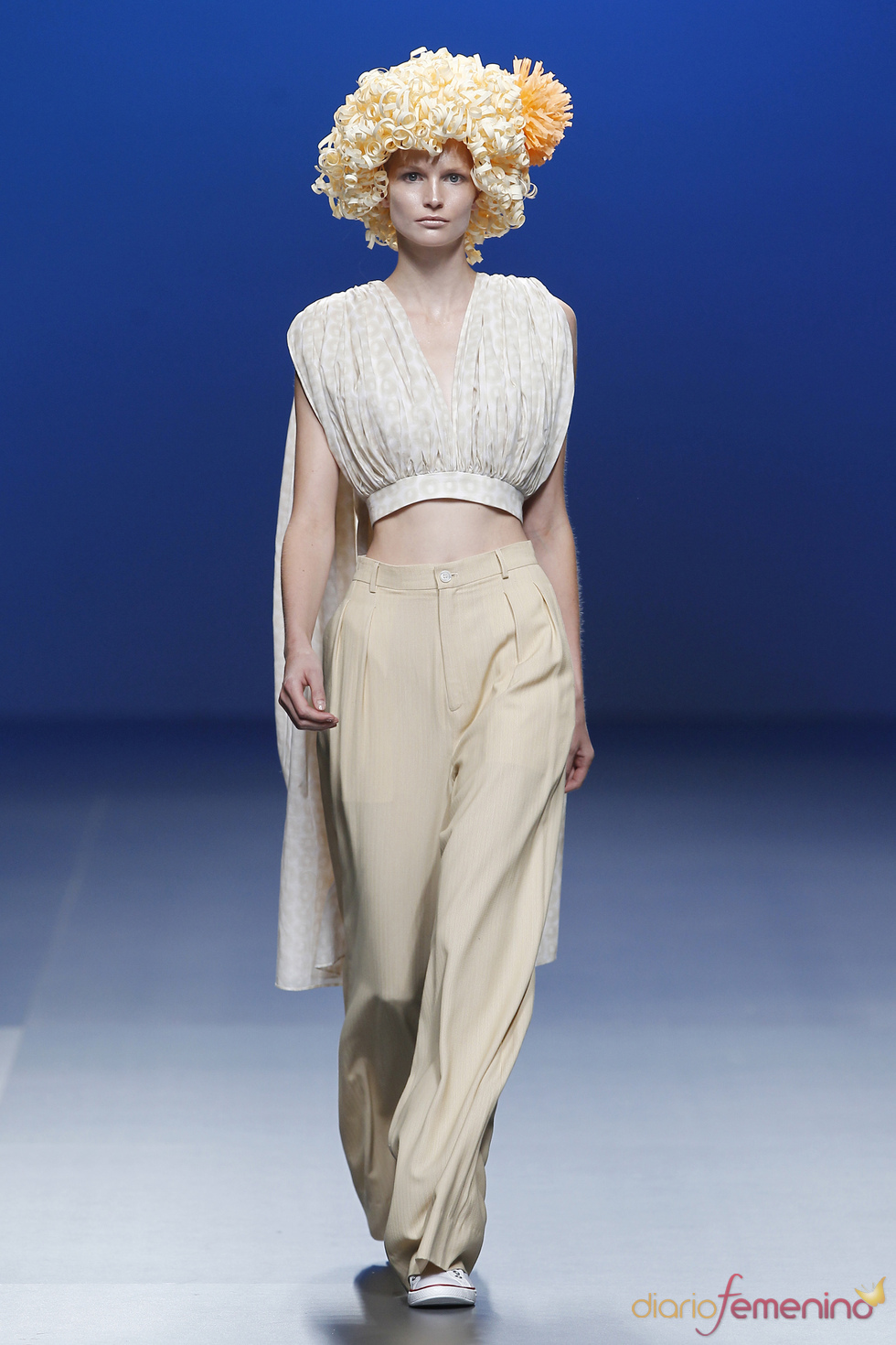 Aire retro en la colección primavera-verano 2011 de Carlos Díez