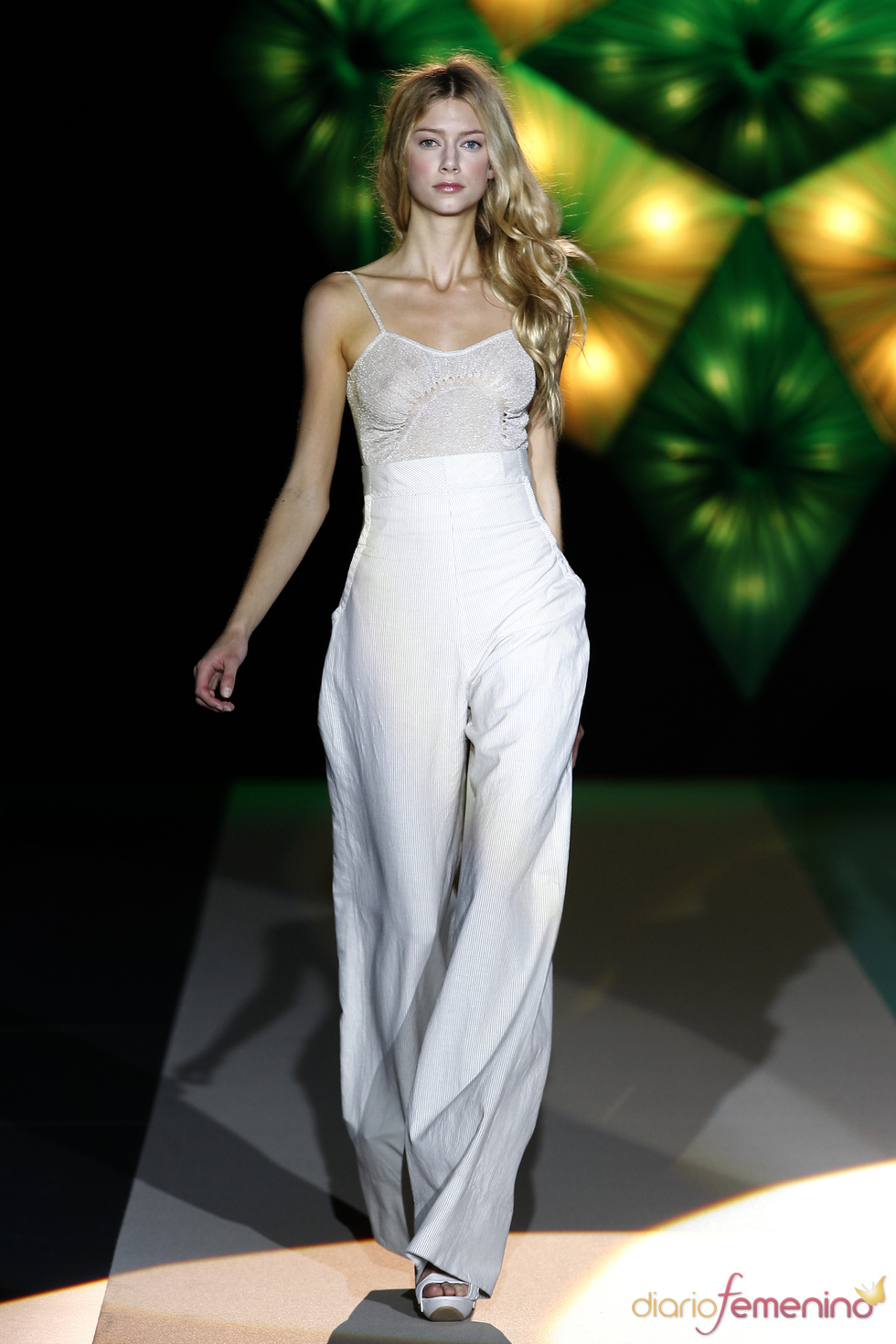 Sita Murt: tejidos frescos para la primavera-verano 2011