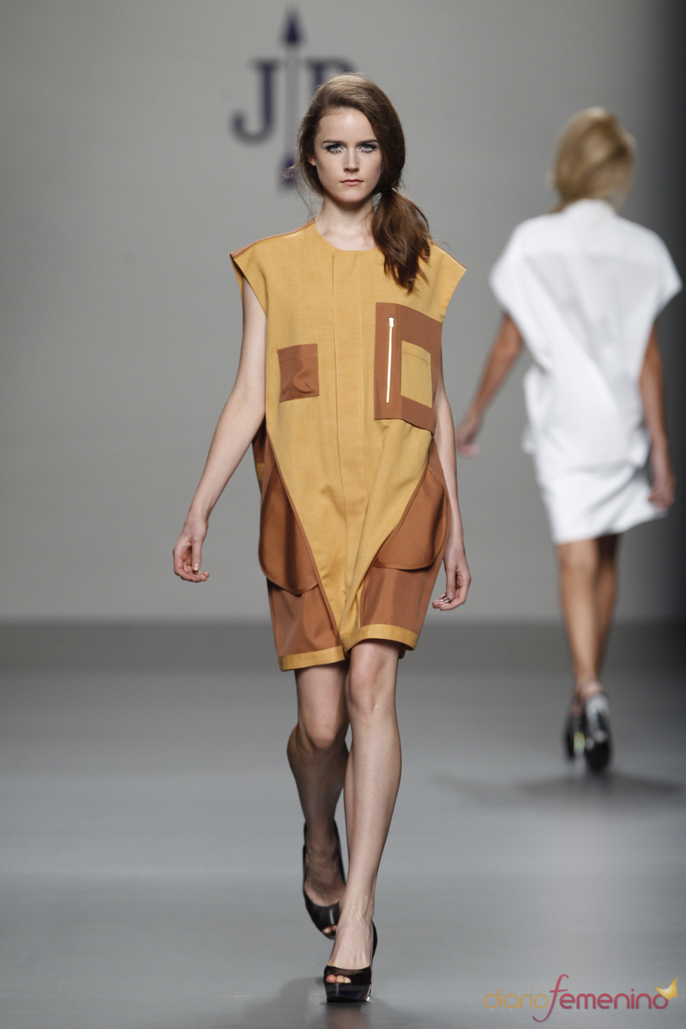 Jesús del Pozo apuesta por las simetrías en Cibeles Jesús del Pozo apuesta por las simetrías en Cibeles