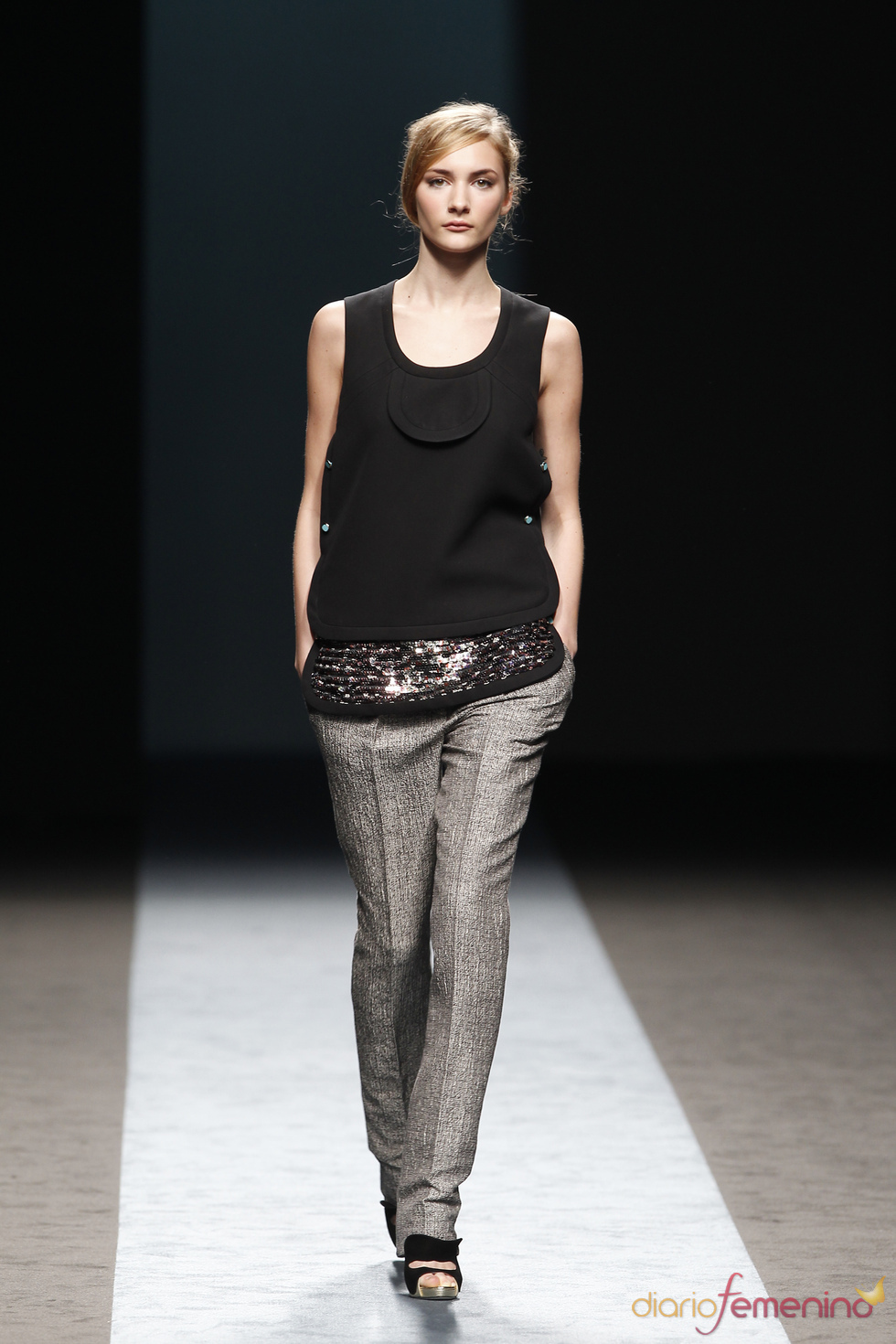 Colección primavera-verano 2011 de Miguel Palacio
