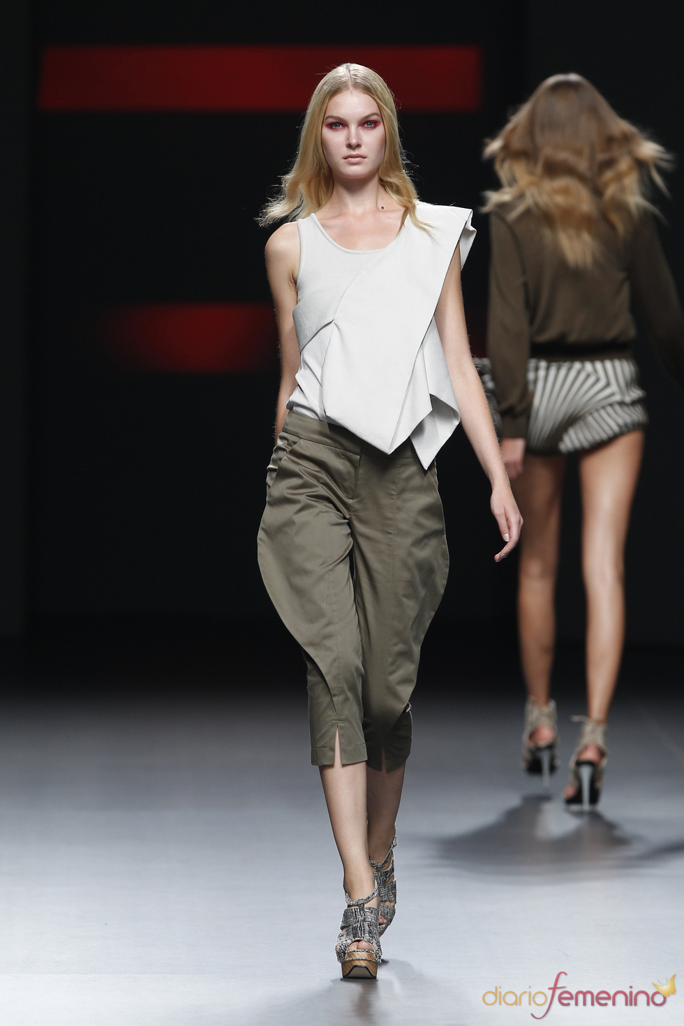 Moda mujer de Amaya Arzuaga para primavera-verano 2011