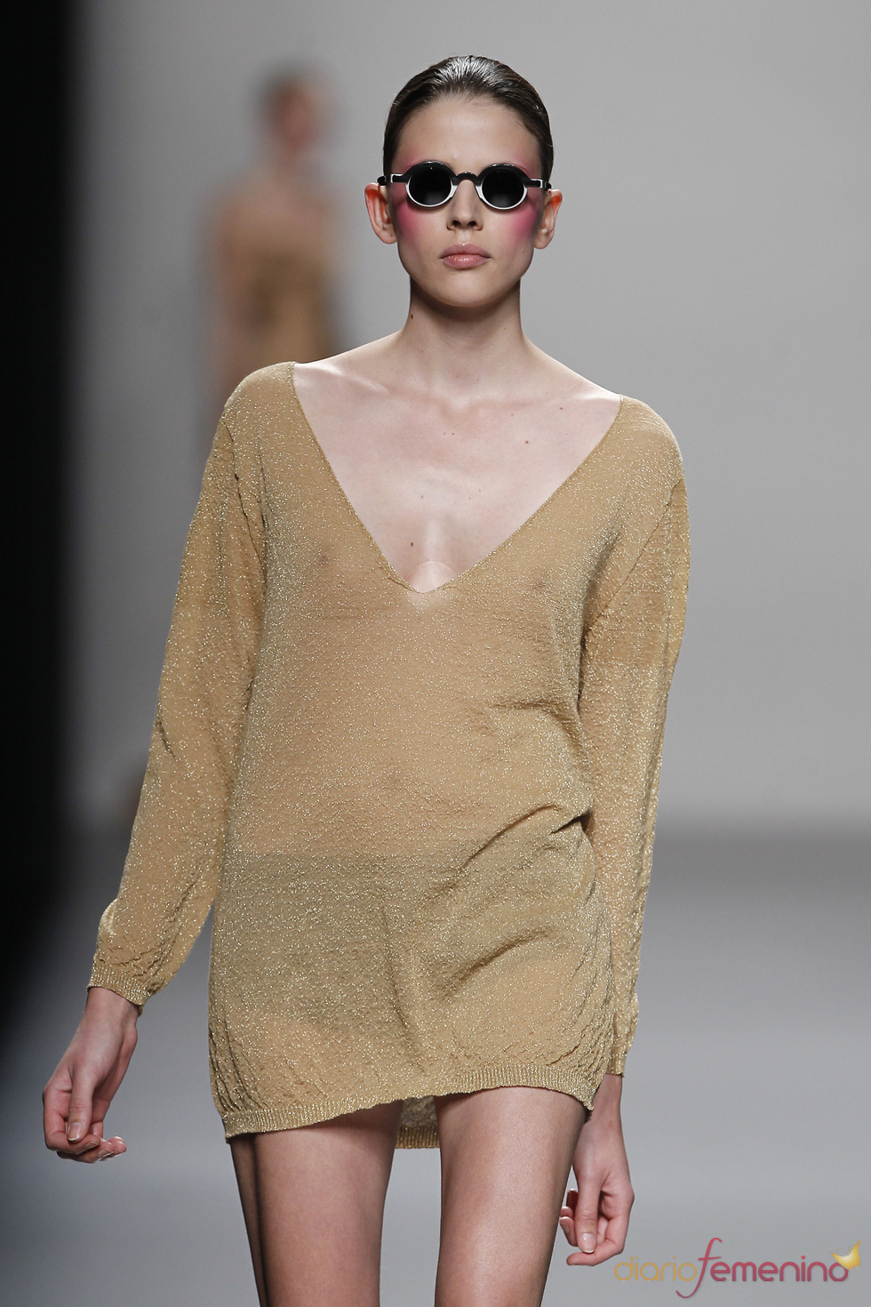 Jersey de pico color champagne para primavera-verano 2011 de Lydia Delgado