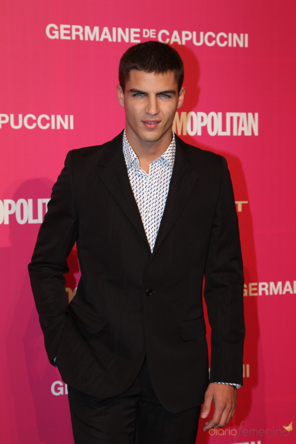Maxi Iglesias, mejor actor de tv en los Premios Cosmopolitan 2010