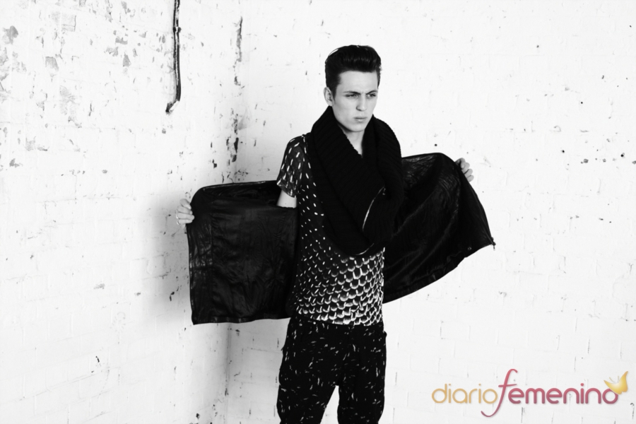 Los grandes pañuelos para el hombre se llevan