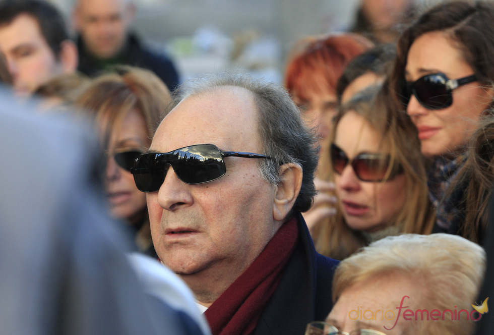 Santiago Paredes, ex marido de Carla Duval, en el entierro