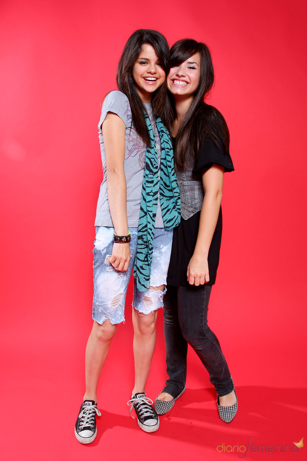 Demi Lovato y Selena Gómez, ambas muy jóvenes