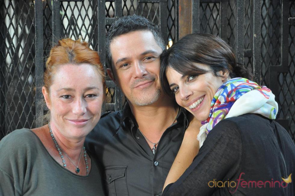 Alejandro Sanz, Maribel Verdú y Gracia Querejeta