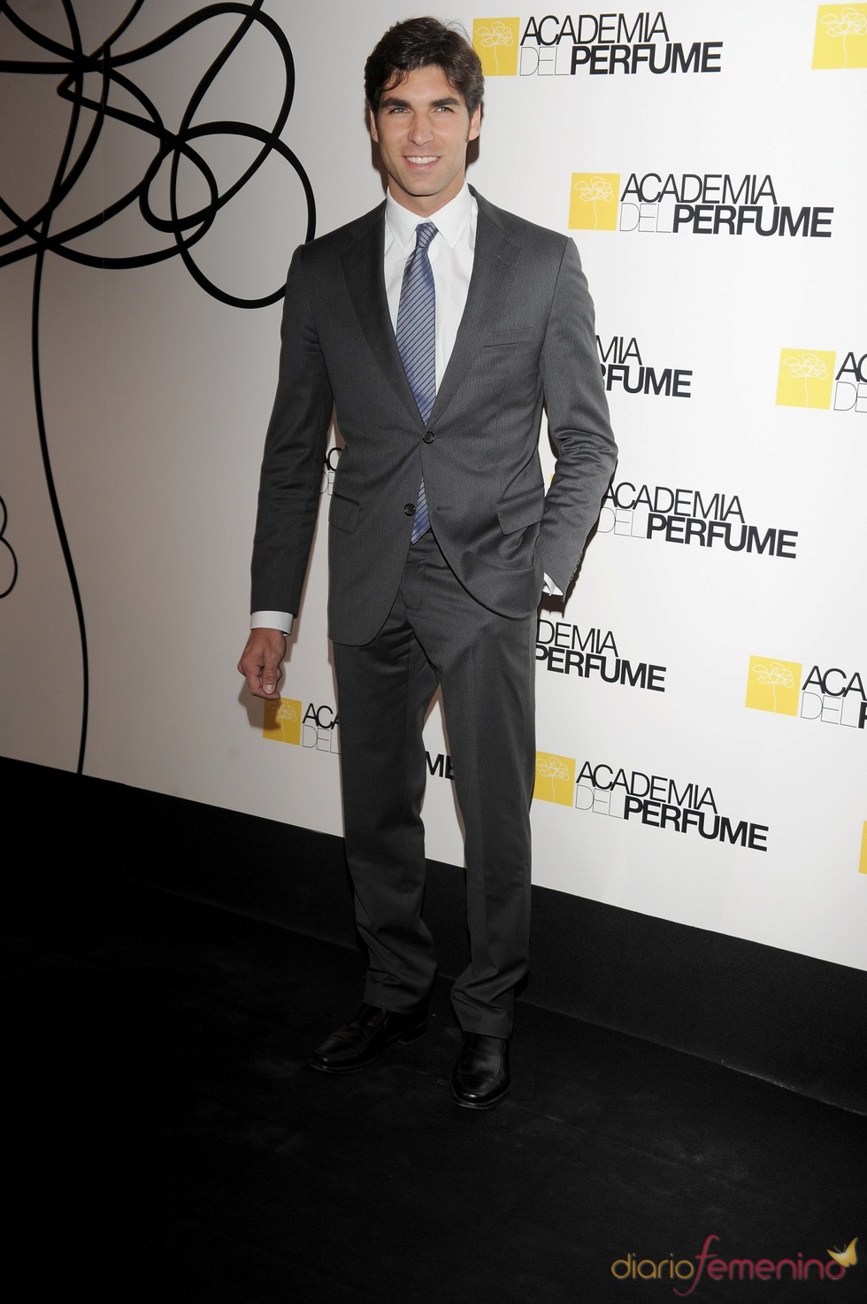 Cayetano Rivera en los premios de la Academia del Perfume