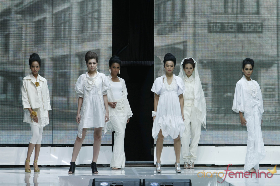 Desfile de novias en la Jarkata Fashion Week 2010
